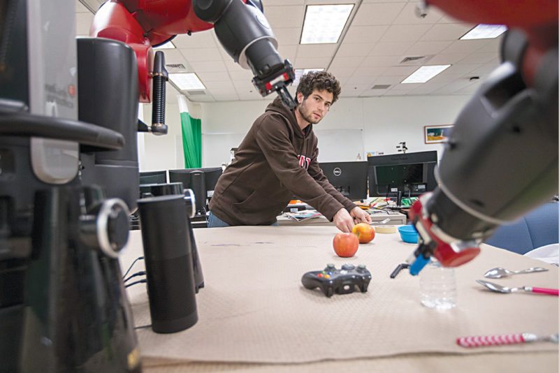 Robot asks questions to clarify confusing instructions (Image courtesy: Brown University)