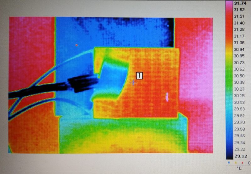 TE module thermal image in Thermal camera.