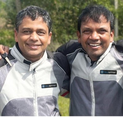 Co-founder Srinivasan Chakravarthy (L) with founder and CEO Sundararajan Krishnan PK (R)